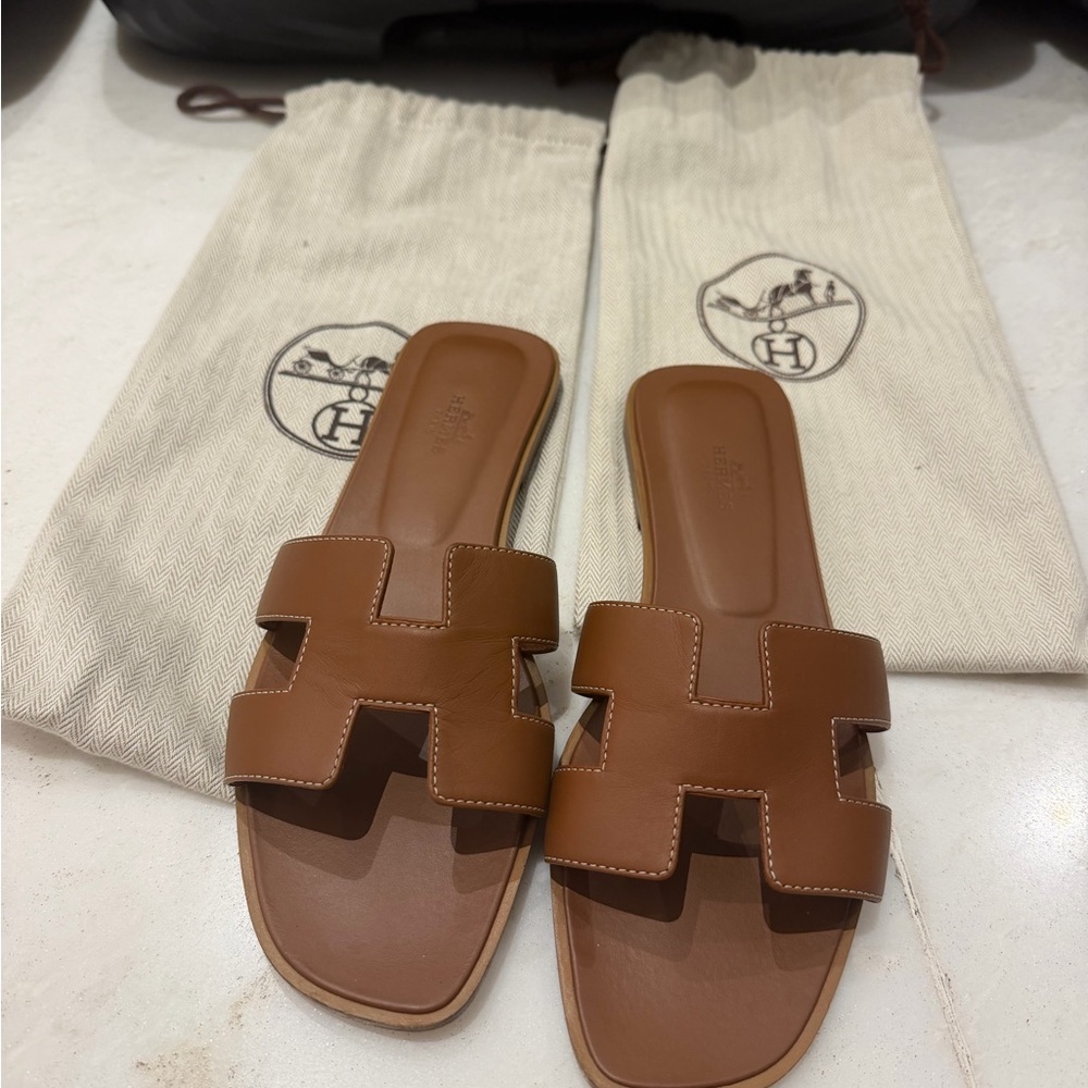 Hermes oran sandals